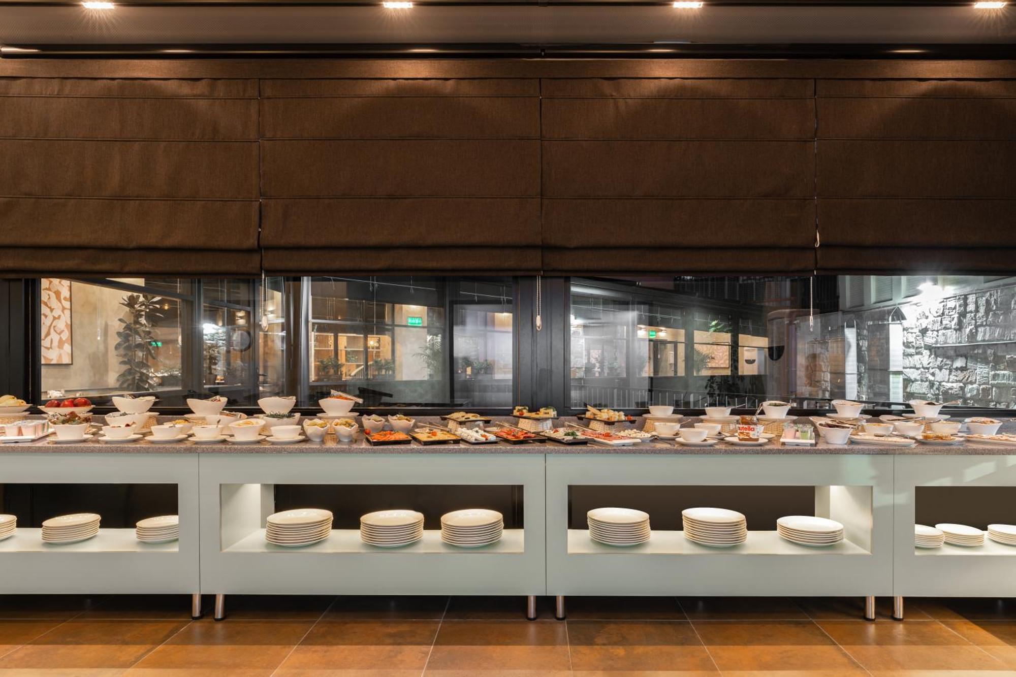 Ramada Encore By Wyndham Tashkent Exterior photo